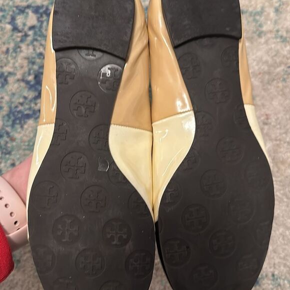 TORY BURCH Women's Beige & brown patent leather ballet flats shoes MINNIE - Picture 5 of 10